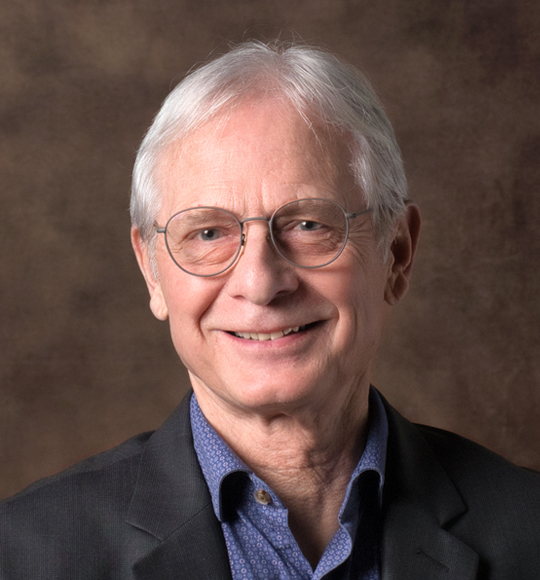 Headshot of Larry Balentine, MD